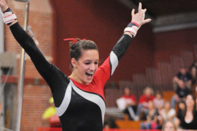 Senior Nicole Pechanec recorded a career-best score of 39.450 points in the final home meet of her tenure on the Farm. (SIMON WARBY/The Stanford Daily