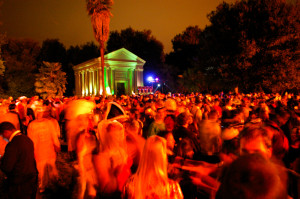 Canceled bus service does not affect Mausoleum attendance