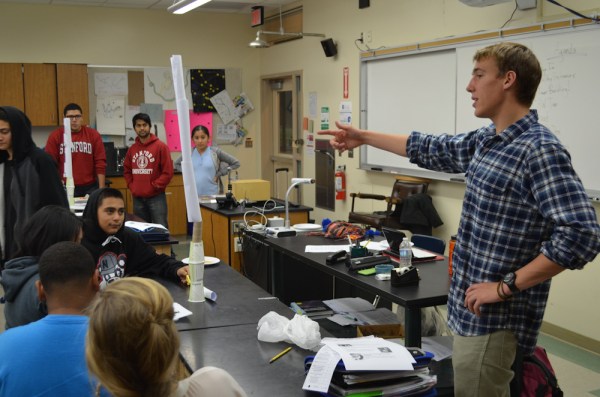 Like other tutoring services that expand beyond classroom instruction, the DreamCatchers Foundation incorporates a healthy eating initiative into their afterschool tutoring program. (KATIE BRIGHAM/The Stanford Daily)