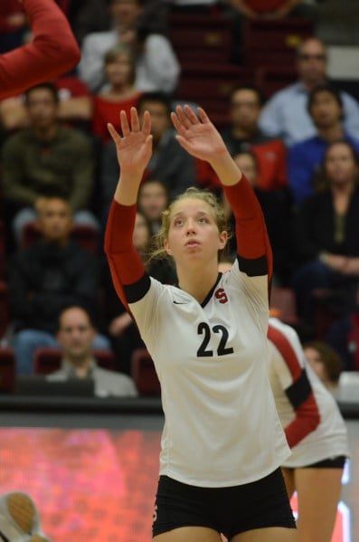 Freshmen setter Maddi Bugg (The Stanford Daily)