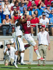 The injury to slot receiver Devon Cajuste (right) has limited Stanford's effectiveness in the red zone in the second half of the season. (DAVID BERNAL/isiphotos.com)