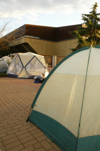 Some Stanford students camped out in front of Maples for four nights leading up to the Stanford-Arizona showdown. (DAVID GONZALES/Stanford Athletics)