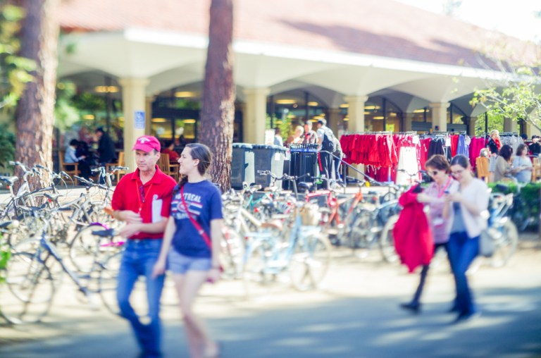 (SAM GIRVIN/The Stanford Daily)