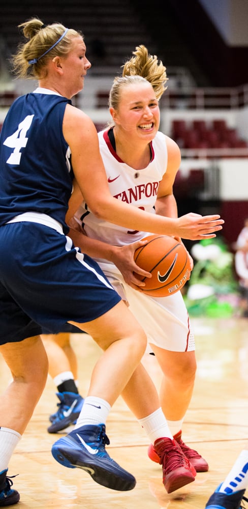 Fifth-year senior Mikaela Ruef (right) played one of the best games of her career against Washington. (FRANK CHEN/The Stanford Daily)