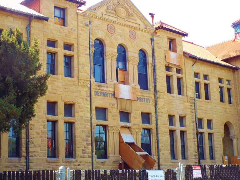 The 116-year-old old chemistry building, one of Jane Stanford's last sandstone buildings, is under a $66.7 million restoration, will feature state-of-the-art technology and is scheduled to reopen in fall 2016.  (KATHERINE CARR/The Stanford Daily)