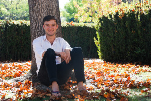 Charlie Cockburn '17 is a transfer student from Oxford University, seeking to expand his academic studies while at Stanford.  (RAHIM ULLAH/The Stanford Daily)