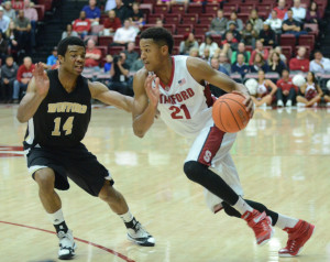 After his first two seasons and a hip injury, fifth-year senior Anthony Brown (right) emerged as one of the Card's best players. Now averaging 15.8 points per game, Brown looks to lead Stanford over Cal this weekend. (LAUREN DYER/The Stanford Daily)