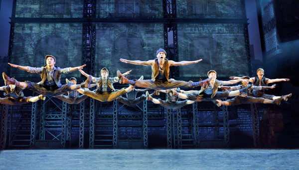 Original company, North American Tour of NEWSIES. ©Disney.  PHOTO BY: DEEN VAN MEER