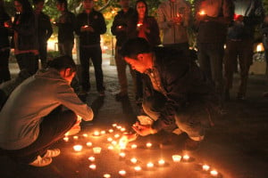 Sanskriti hosted a vigil for the victims of the Nepal earthquake. (RAGHAV MEHROTRA/The Stanford Daily).