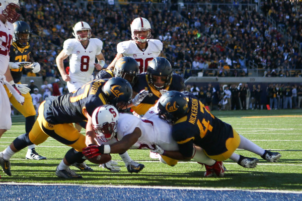 Remound Wright (center) and the Cardinal will face a much stiffer test from an improved Cal team in 2015. (DON FERIA/isiphotos.com)