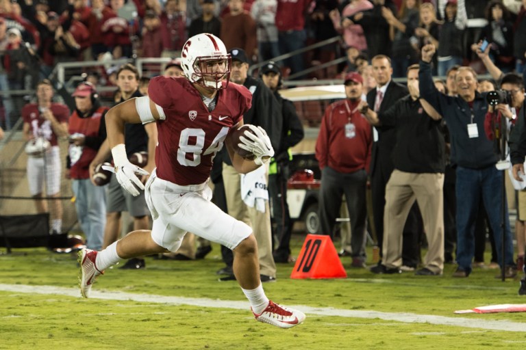 Junior tight end Austin Hooper (above) leads the Cardinal with 4 receiving touchdowns this season.  Hooper’s season record also boasts 18 receptions and 277 receiving yards for an average of 39.6 yards per game. (DAVID BERNAL/isiphotos.com)