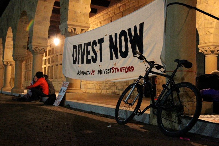 Divest25