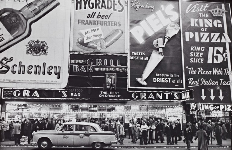 Frank Paulin's "Grant's Bar, New York." Courtesy of Cantor Arts Center