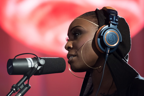 Laura Mvula performing her single "Sing to the Moon." (Photograph by Stella K.)