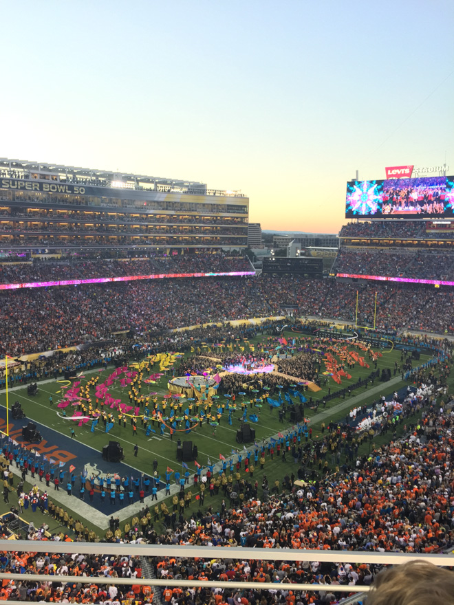 Several members of the Stanford community participated in the Super Bowl 50 halftime show as audience members. (KATLYN ALAPATI/The Stanford Daily)