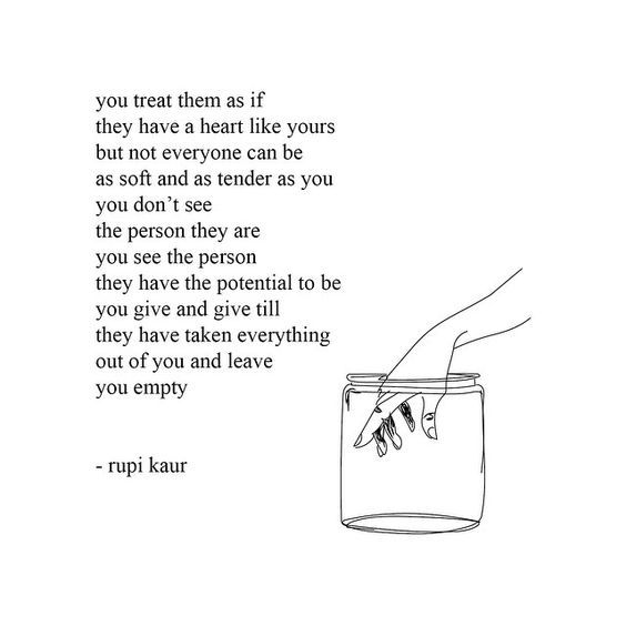 (RUPI KAUR/Instagram)