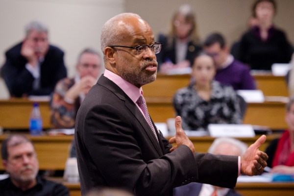 Vice Provost for Undergraduate Education Harry Elam speaks at the Faculty Senate meeting.