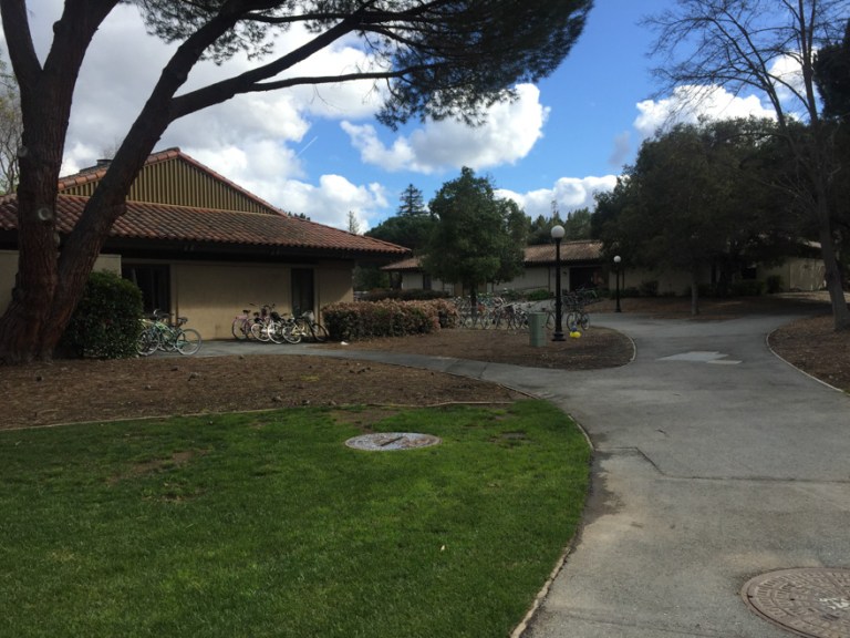 Sororities at Cowell Cluster (PHOTO: VIBHAV MARIWALA/The Stanford Daily)