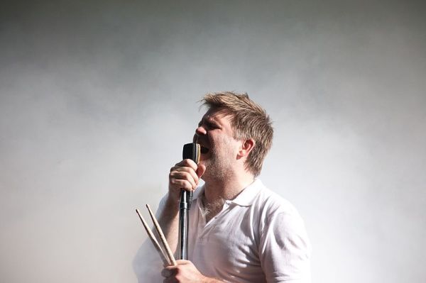 James Murphy of LCD Soundsystem at Berlin Festival 2010, Tempelhof Airport. (Matt Biddulph/WIKIMEDIA COMMONS)