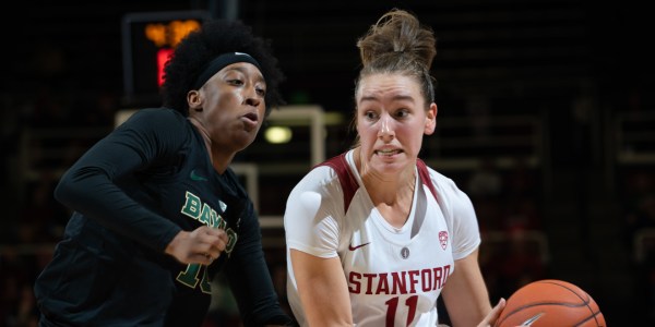 Alanna Smith (#11 above) finished one rebound shy of a double-double to go along with three blocks for the Cardinal. (DON FERIA/isiphotos.com)