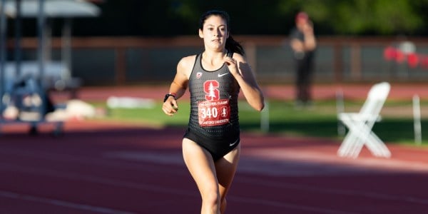 Sophomore Julia Heymach (above) will lead off the women’s distance medley relay (DMR) team tomorrow at the Alex Wilson Invitational. Heymach and the all-sophomore DMR team will be vying for a qualifying time to the NCAA Indoor Track and Field Championships in Birmingham, AL, March 8-9. (JOHN P. LOZANO/isiphotos.com)