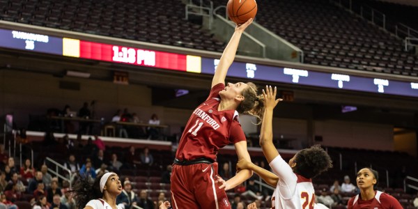 Senior forward Alanna Smith (above) averaged a double-double and 3.5 blocks in Stanford's 2-0 weekend over the Southern California schools, earning her the Pac-12 Player of the Week honors. (ROB ERICSON/isiphotos.com)