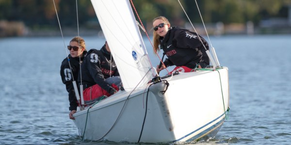 Freshman crew Ashton Borcherding (above right) scored 34 points in the A division along side sophomore skipper Stephanie Houck in last weekend's runner-up performance at the Charleston Women's Regatta. (JOHN TODD/isiphotos.com)