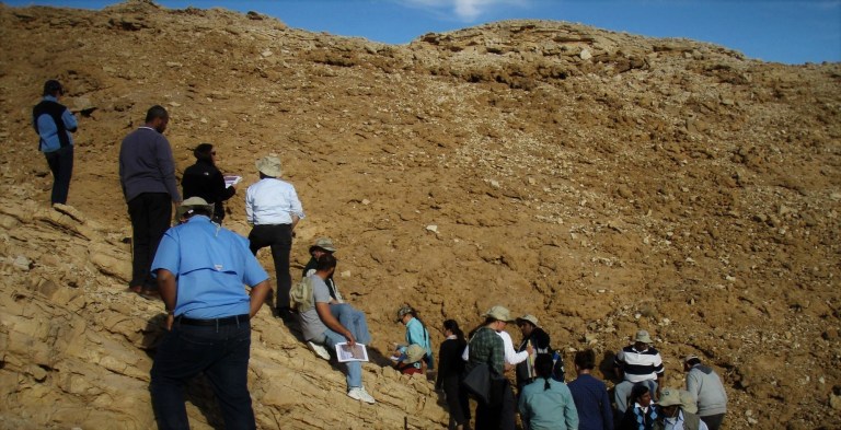 Stanford students and faculty visited Saudi Arabia in 2013 as part of a partnership with Saudi university KFUPM and Saudi Aramco, the state oil company / Courtesy of Donald Lowe