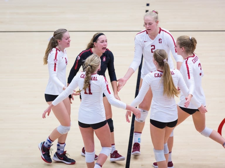 Riding a 36-home-game win streak, Stanford aims to take down No. 3 Texas in the team's first game in Maples Pavilion. (AL CHANG/isiphotos.com)