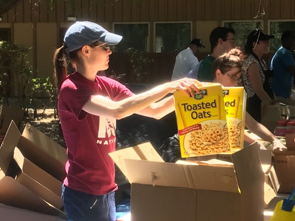 Food-insecure students and their families will see several changes aimed at countering the spread of coronavirus at Residential & Dining Enterprises’ (R&DE) "Food Pantry Pop-Up" on April 13. (Photo: HOLDEN FOREMAN/The Stanford Daily)