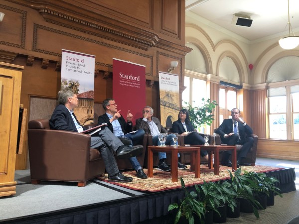 In a panel moderated by Michael McFaul, (from left to right) Colin Kahl, Abbas Milani, Lisa Blaydes and Brett McGurk shared their perspectives on what the future of U.S.-Iran relations may entail, drawing on their research and past experiences serving in international affairs. (Photo: PATRICIA WEI/ The Stanford Daily).