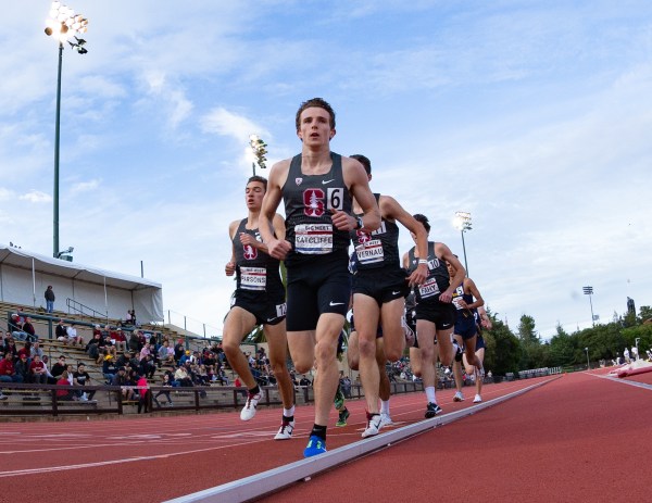 Senior Thomas Ratcliffe (above) nearly eclipsed the four-minute barrier in the mile on Saturday, finishing with a time of 4:00.04 for fifth place. The mark is a personal best for distance veteran. (Photo: John P. Lozano / isiphotos.com)