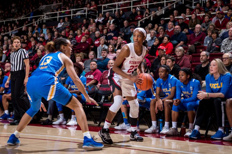 Back-to-back 3-pointers from junior guard Kiana Williams (above) lifted the Cardinal to a last-second victory at Colorado. Next up for women's hoops is No. 15 Oregon State on Friday. (PHOTO: Karen Ambrose Hickey/isiphotos.com)