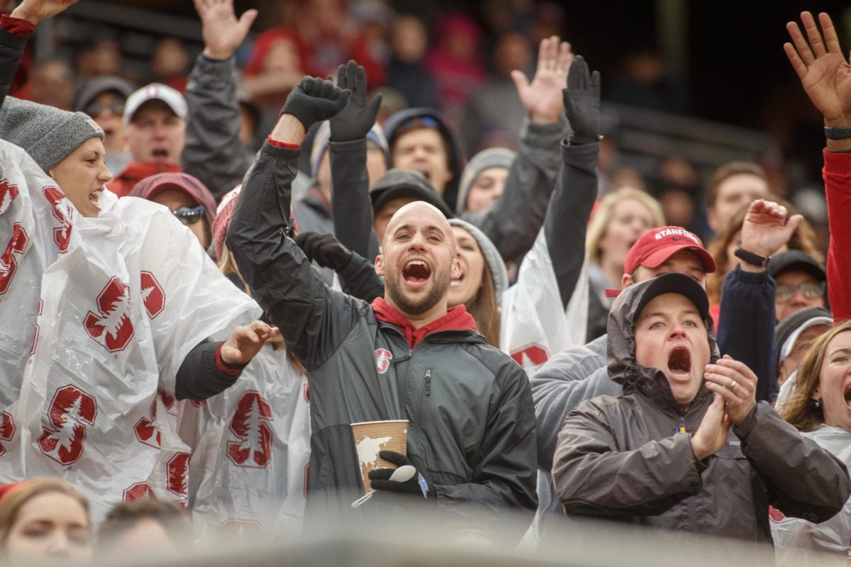 Despite Pac-12 statement, Stanford cannot allow families at football practices, games