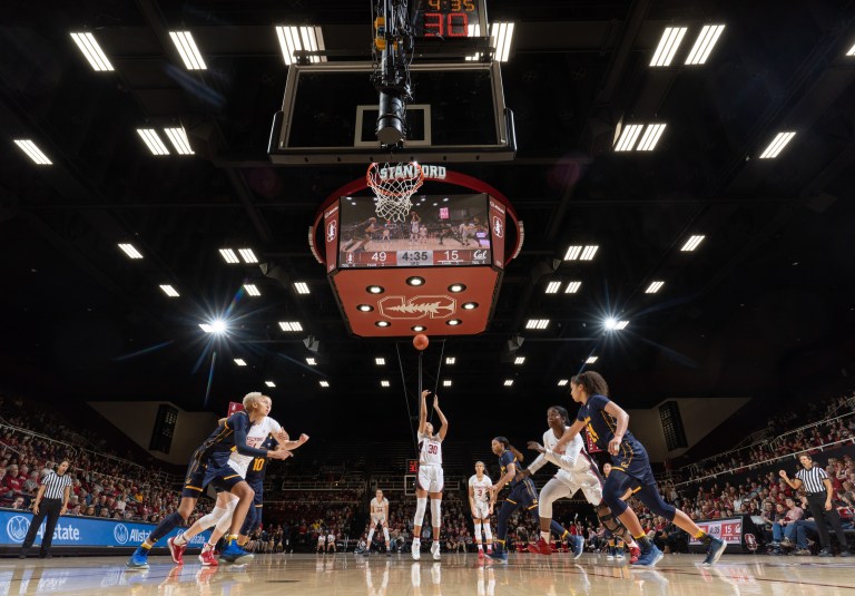 Sophomore guard Haley Jones (30 above) scored 16 versus Cal Poly San Luis Obispo. (Photo: JOHN TODD/isiphotos.com)