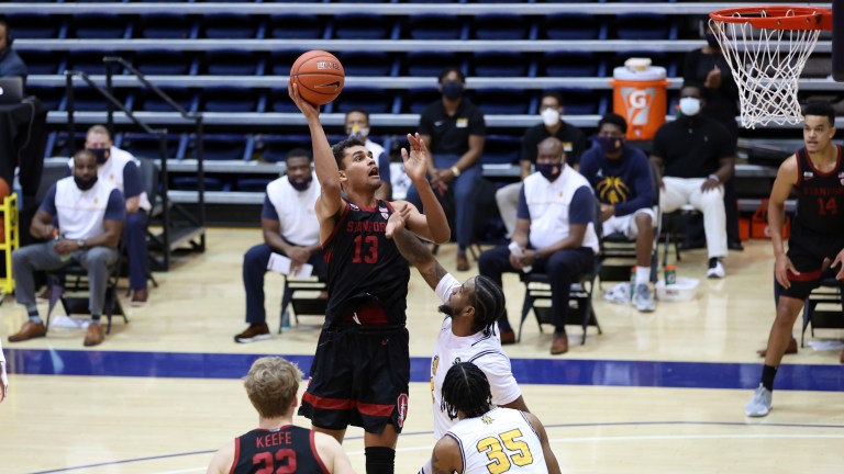 Senior forward Oscar da Silva finished with a career-high 32 points on just 11 shots en route to a 82-71 Cardinal victory. (Photo: ANDY MEAD/isiphotos.com)