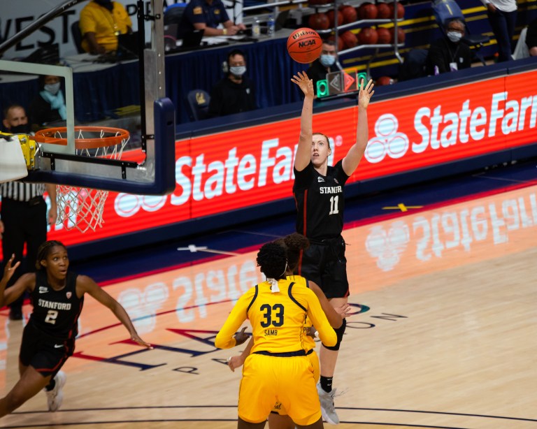 Sophomore forward Ashten Prechtel (11 above) had a “breakout game” versus Utah, according to head coach Tara Vanderveer. The Colorado-native ended with 14 points. (Photo: BOB DREBIN/isiphotos.com)