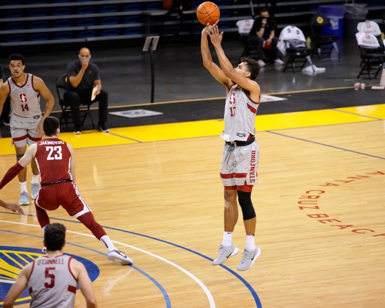 For the first time, senior forward Oscar da Silva (above) met his younger brother on the collegiate court; Tristan da Silva is a forward for the Buffs. The younger sibling, however, ended the afternoon victorious. (Photo: BOB DREBIN/isiphotos.com)