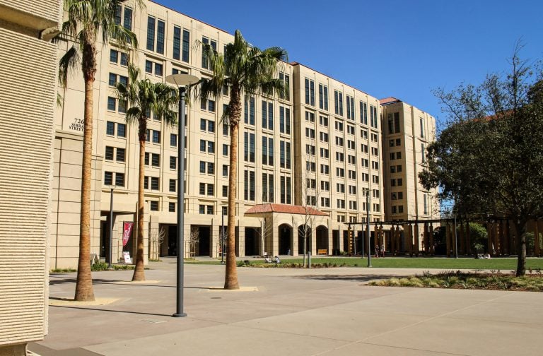 Escondido Village Graduate Residences. (Photo: ANDY HUYNH/The Stanford Daily)