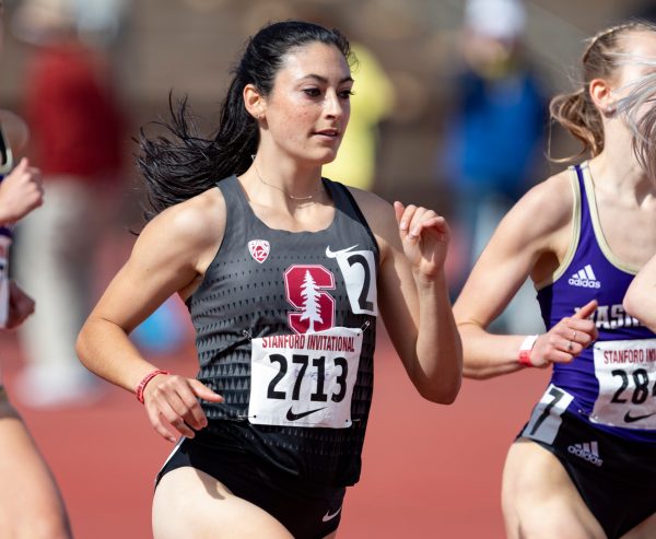 Julia Heymach won the 5000 to break the meet and stadium record and lead the Cardinal to a seventh place finish at the conference championships. (Photo: JOHN LOZANO/isiphotos.com)