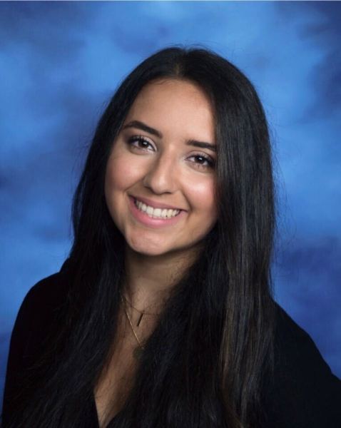 Sofia Pesantez smiling in a headshot