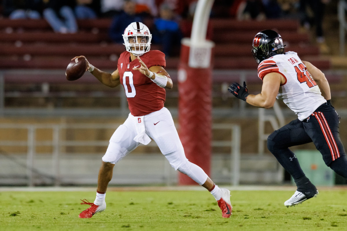 QB Isaiah sanders throws a pass