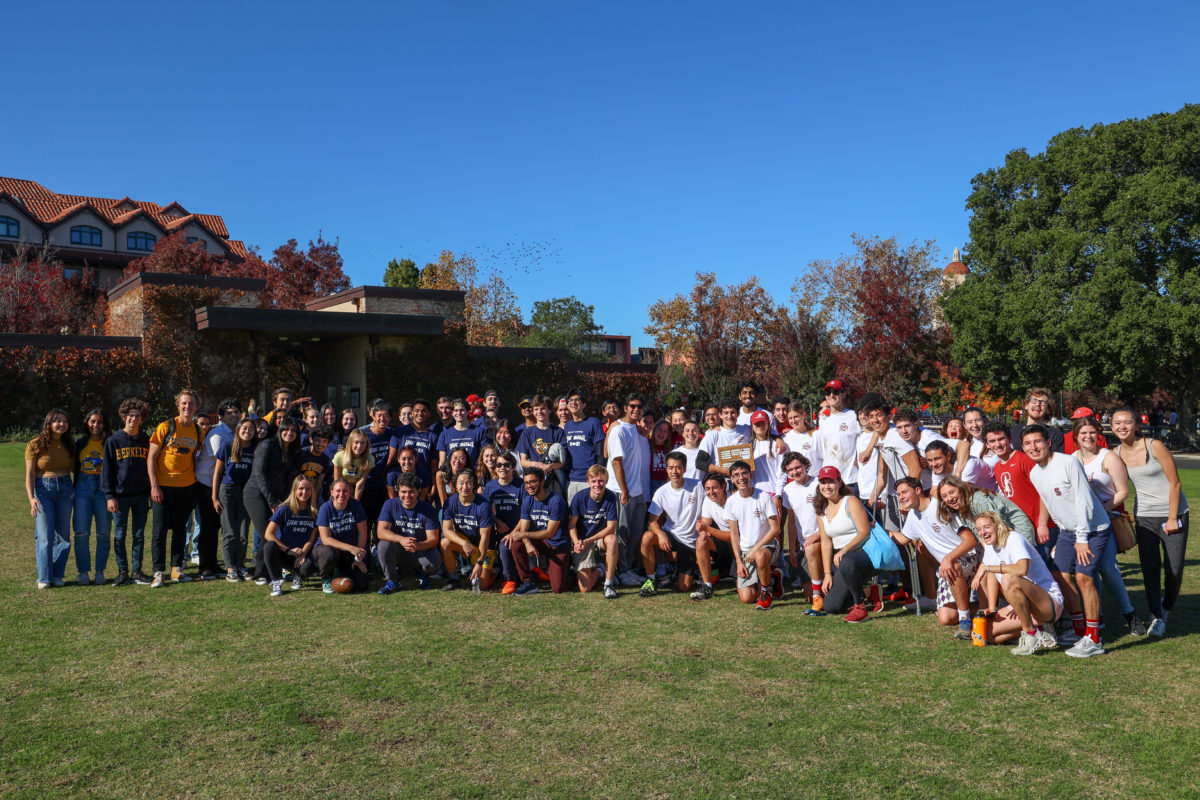 Members of The Stanford Daily and The Daily Californian pose for a photo following the 2021 Ink Bowl.