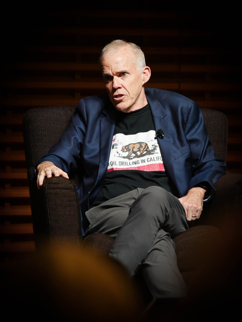 Jane Fonda and Bill McKibben urge University divestment from fossil fuels