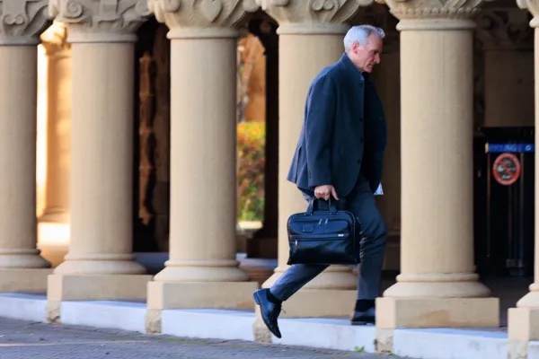 Mark Tessier-Lavigne walking out of the Main Quad